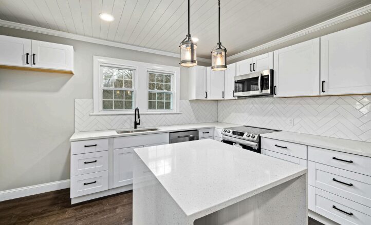 V. Maximizing Small Kitchen Spaces